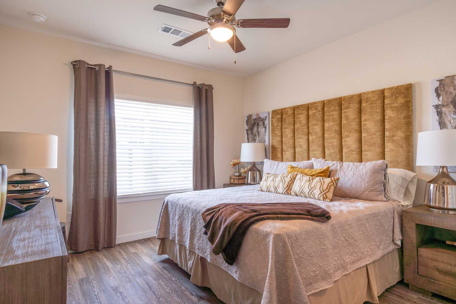 Smart Living at Texas City; one two three bedroom pet friendly apartments town homes near Galveston, TX